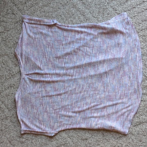 High low Tee - Picture 4 of 6